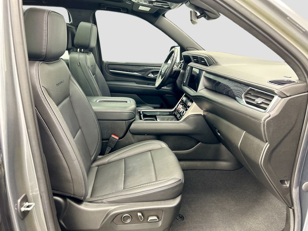 Thumbnail: 2021 GMC Yukon - 21