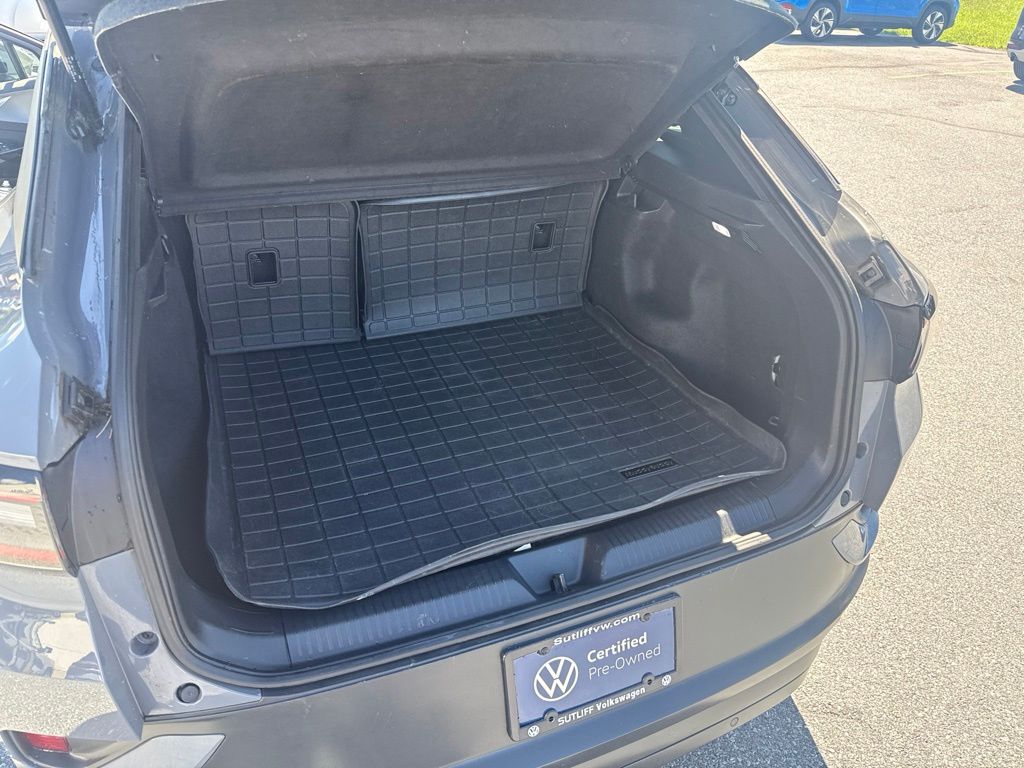 2023 Volkswagen ID.4 Pro Gray at Sutliff Volkswagen