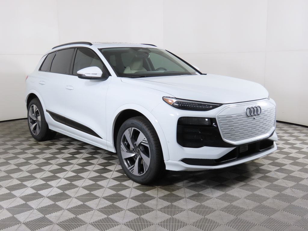 2025 Audi e-tron Premium 3