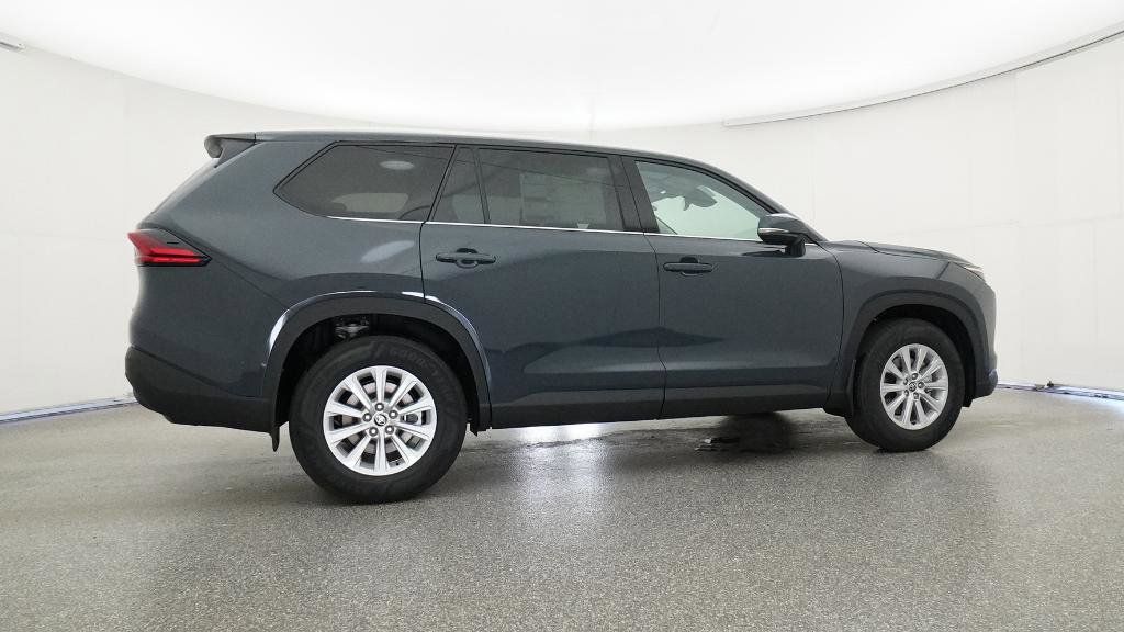2025 Toyota Grand Highlander XLE 13
