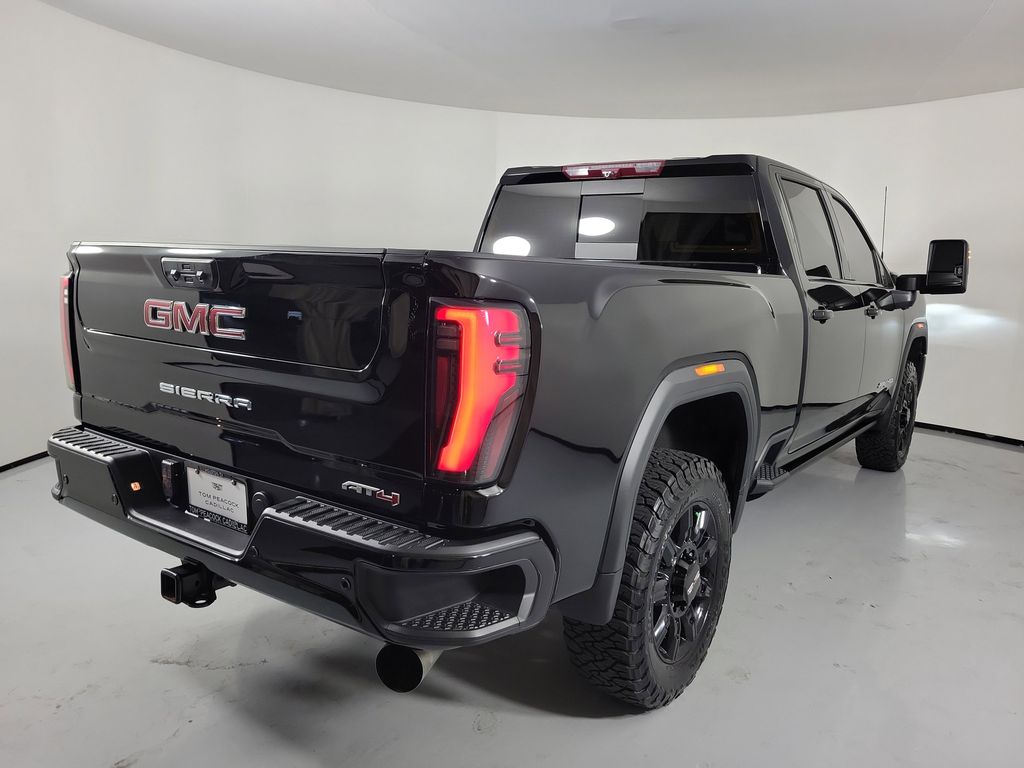 2024 GMC Sierra 2500HD AT4 - 3