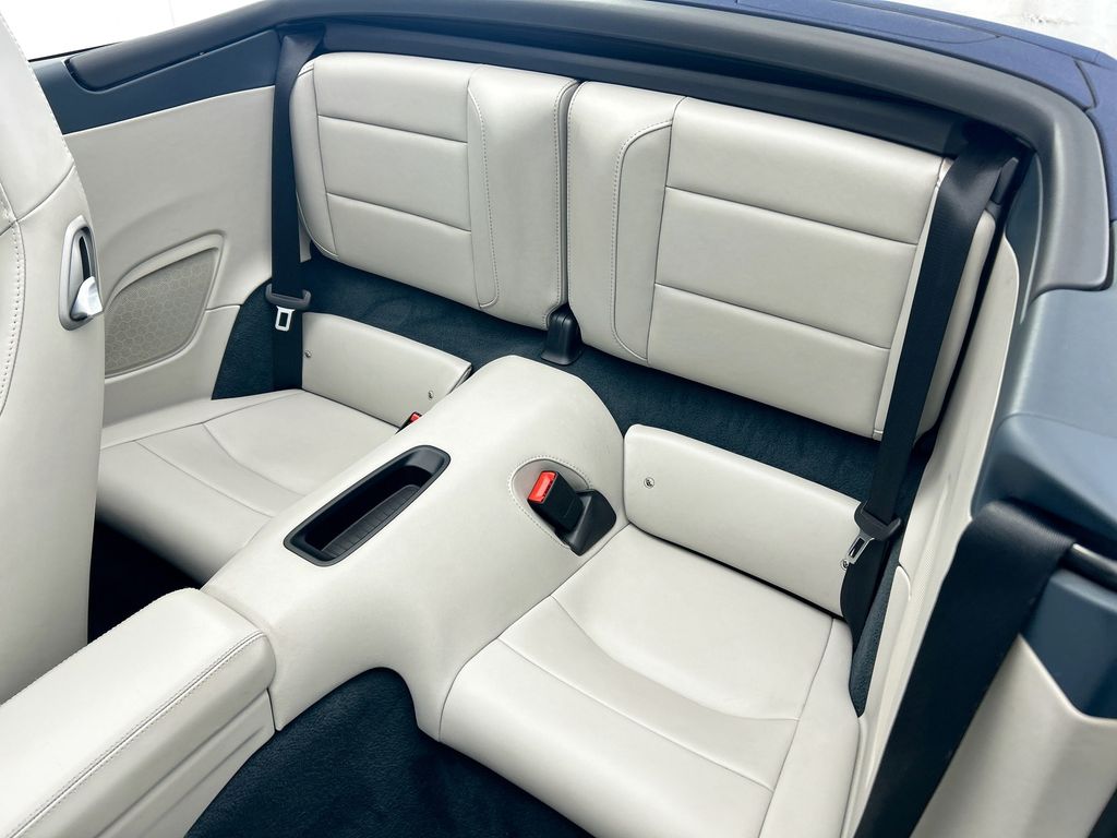 Thumbnail: 2017 Porsche 911 - 19