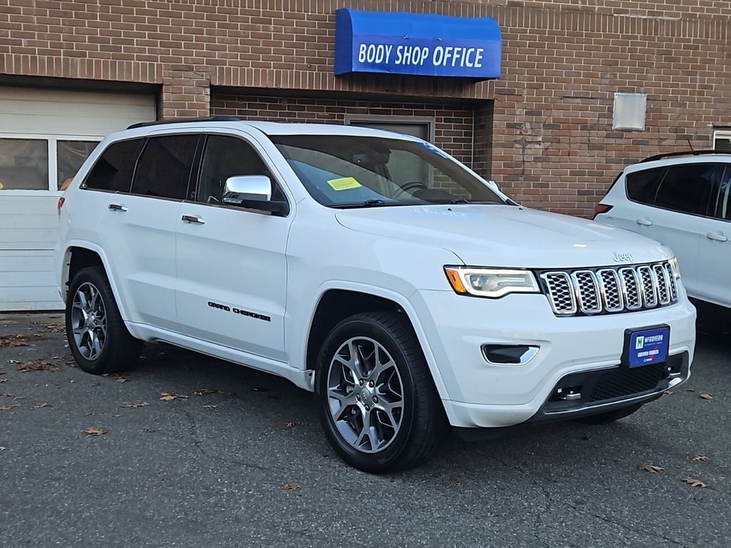 2021 Jeep Grand Cherokee Overland photo