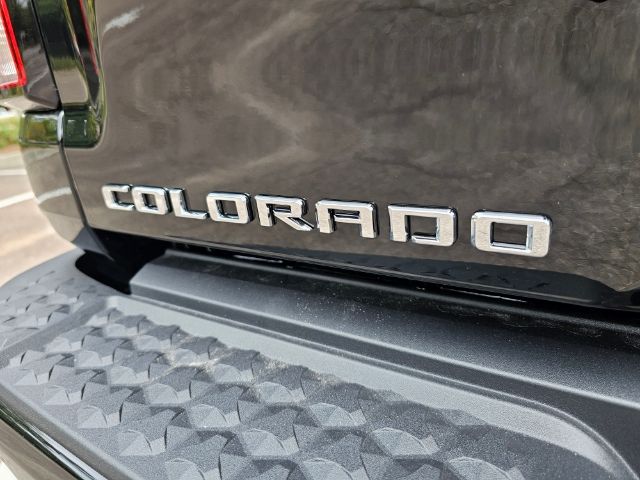 2024 Chevrolet Colorado Z71 25