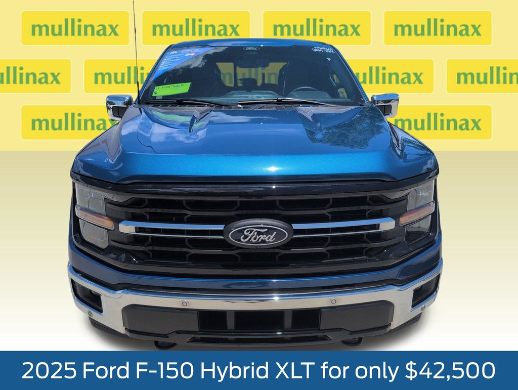 Certified Used 2025 Blue Ford XLT image 13