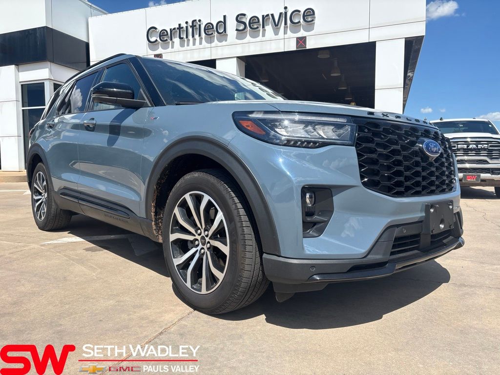 2025 Ford Explorer ST-Line RWD