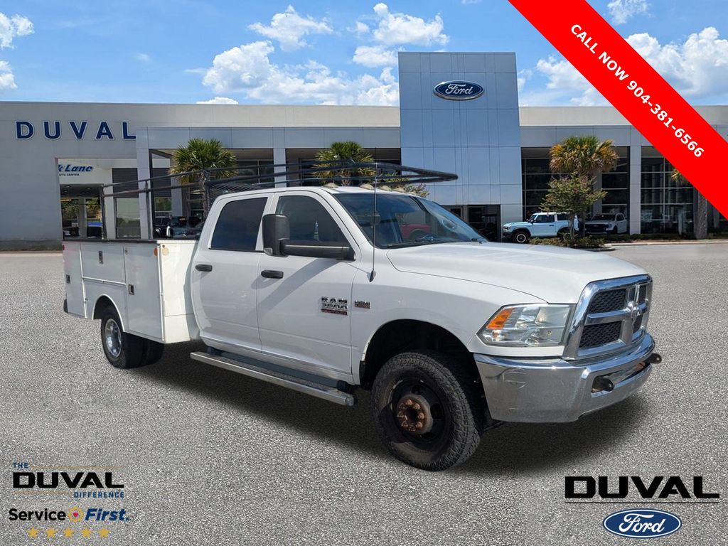 2015 RAM 3500 Chassis Tradesman Crew Cab 4WD