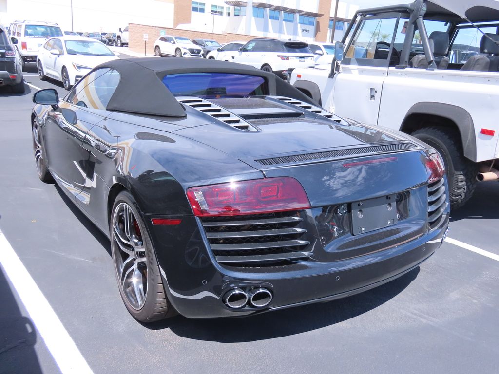 Thumbnail: 2012 Audi R8 - 4
