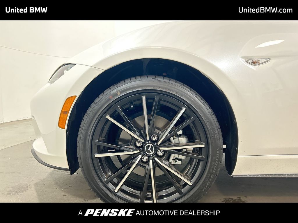 Thumbnail: 2024 Mazda MX-5 Miata - 10