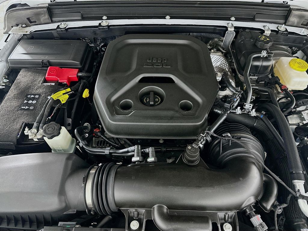 New 2026 White/off-white Jeep Sahara image 18