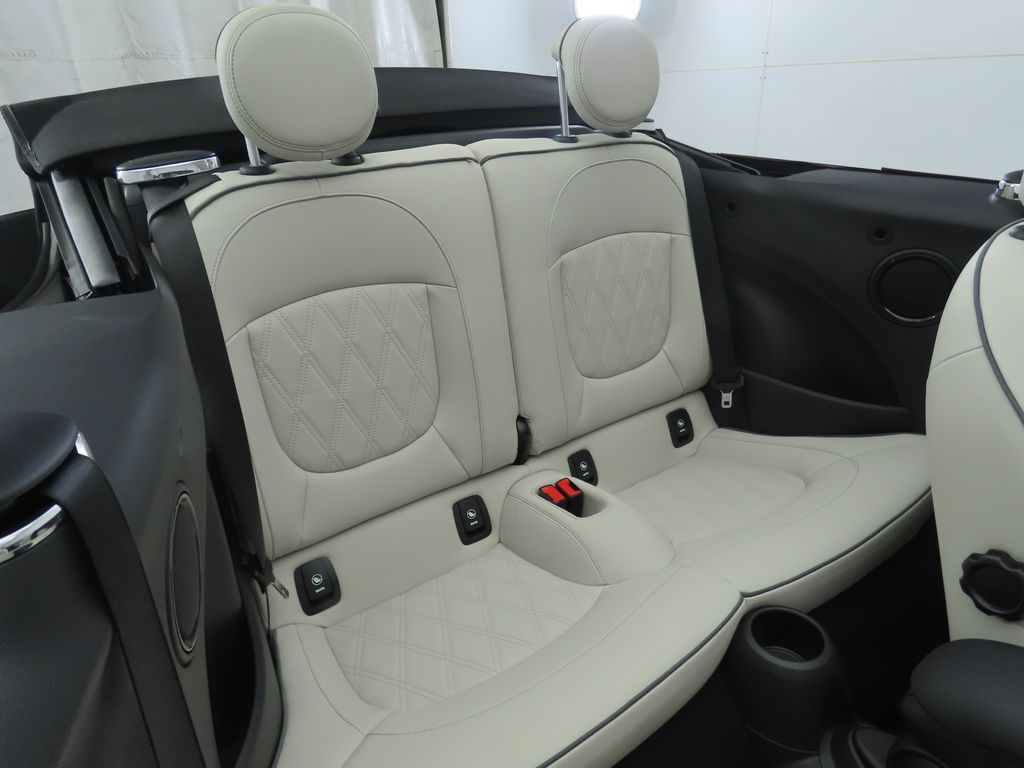 Thumbnail: 2023 MINI Cooper - 30