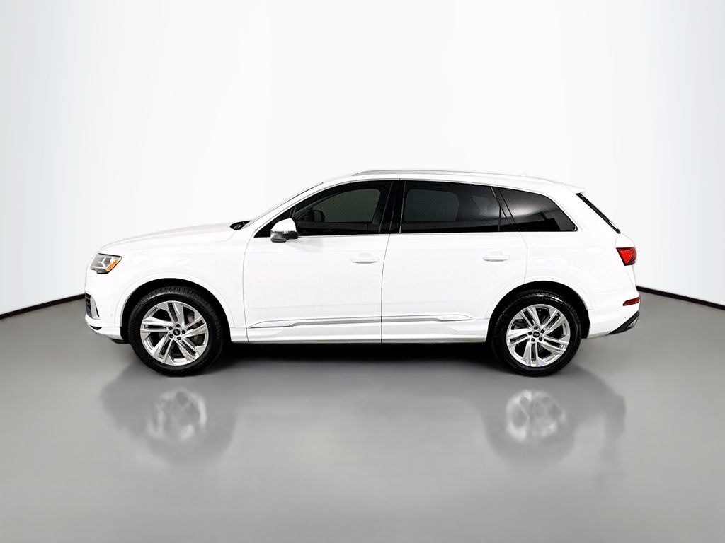 Thumbnail: 2022 Audi Q7 - 8