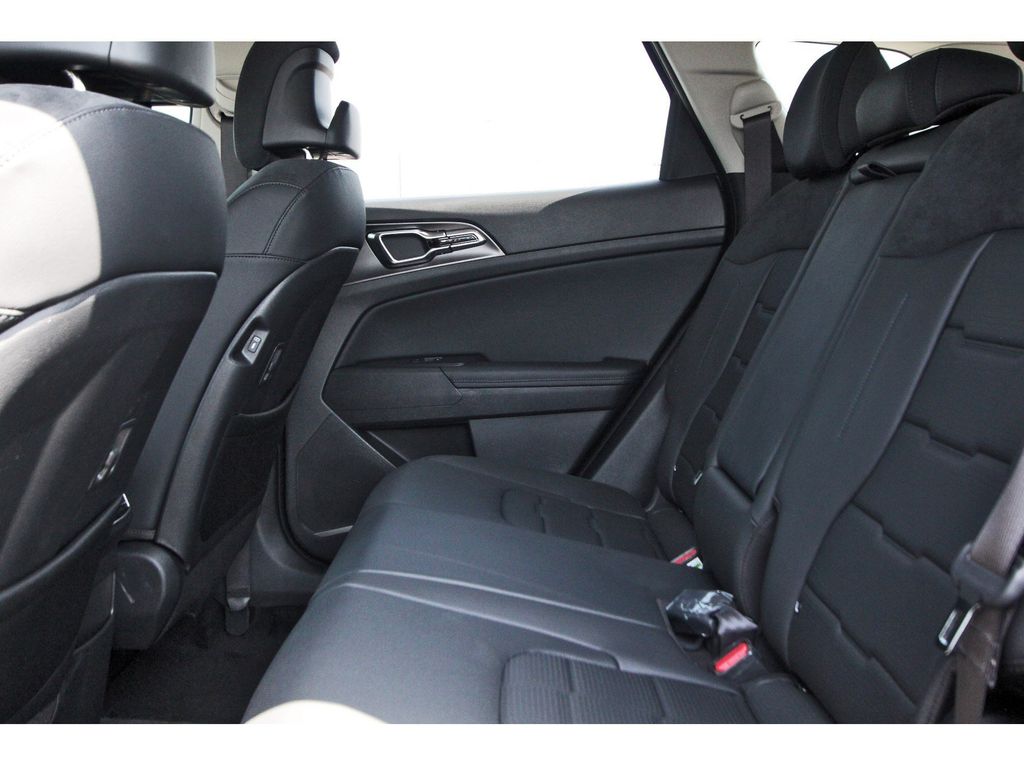 New 2026 Kia Sportage Hybrid SUV