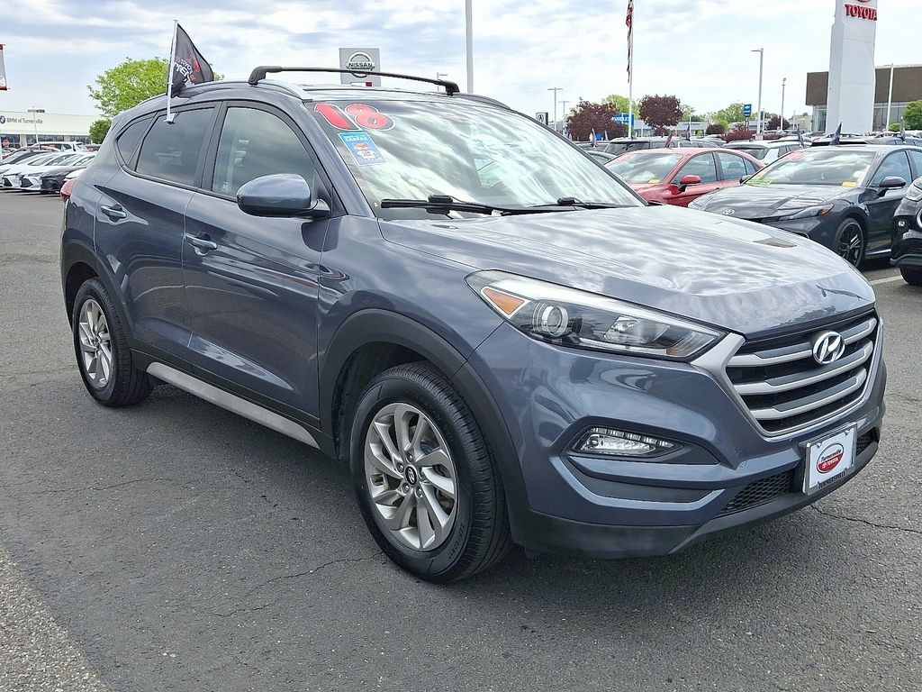 Thumbnail: 2018 Hyundai Tucson - 3