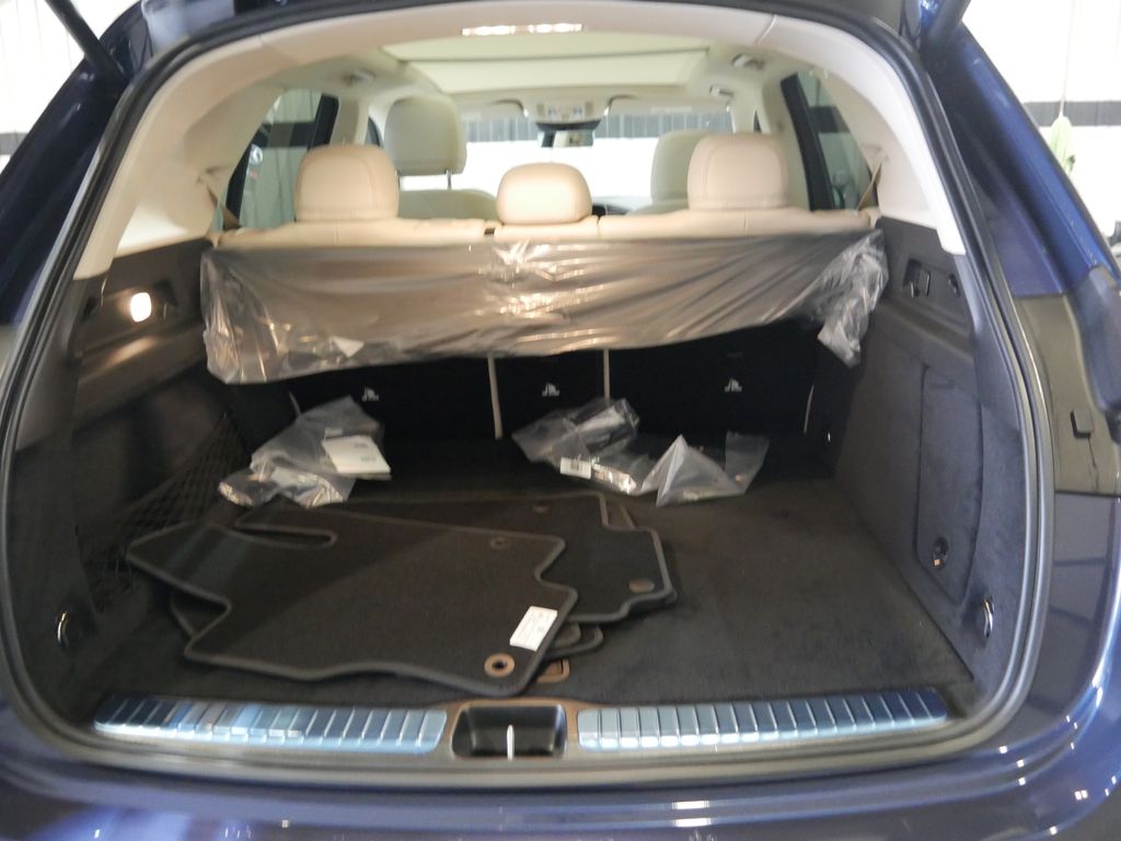 Thumbnail: 2026 Mercedes-Benz GLE - 25