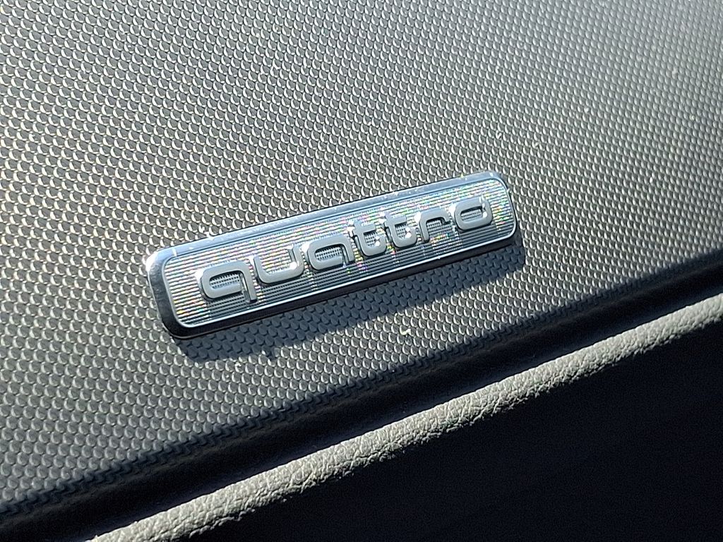 Thumbnail: 2023 Audi Q3 - 25
