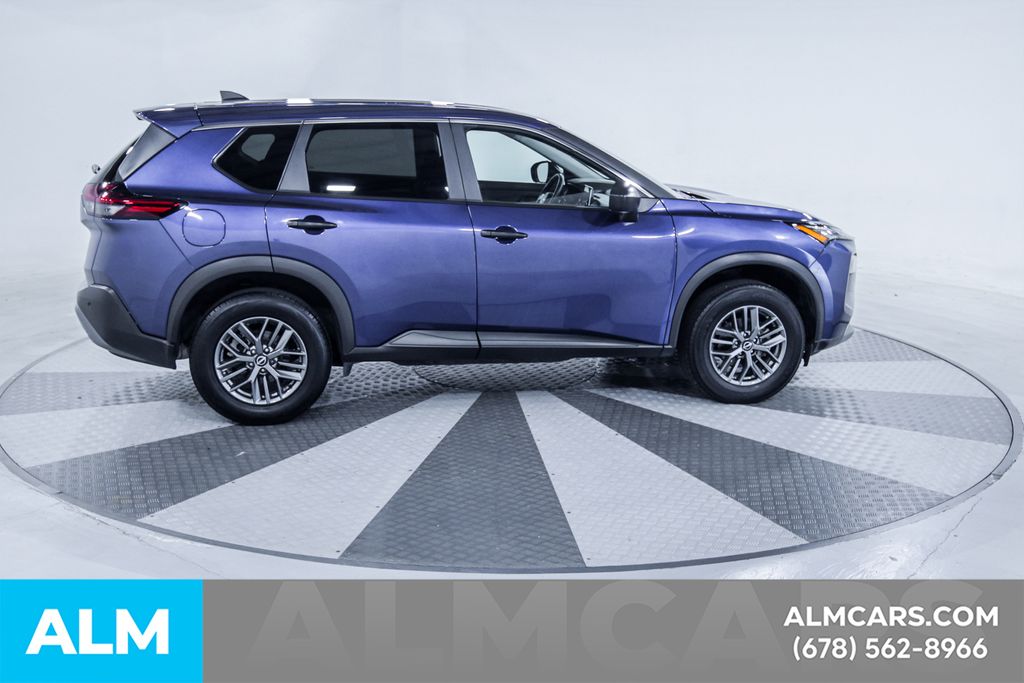 Used 2023 Blue Nissan S image 11