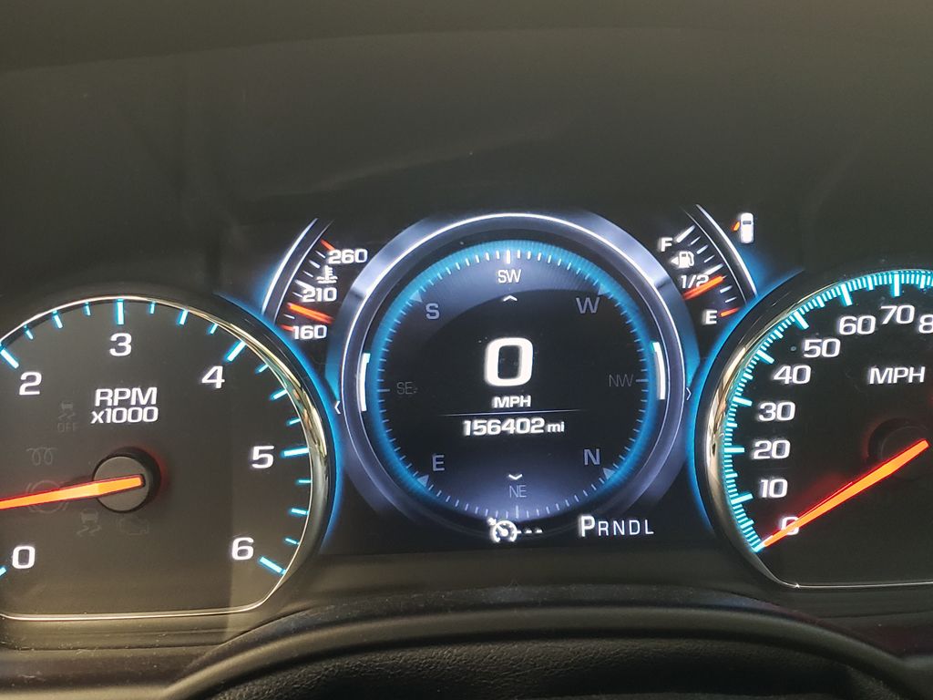 Thumbnail: 2017 Chevrolet Tahoe - 21