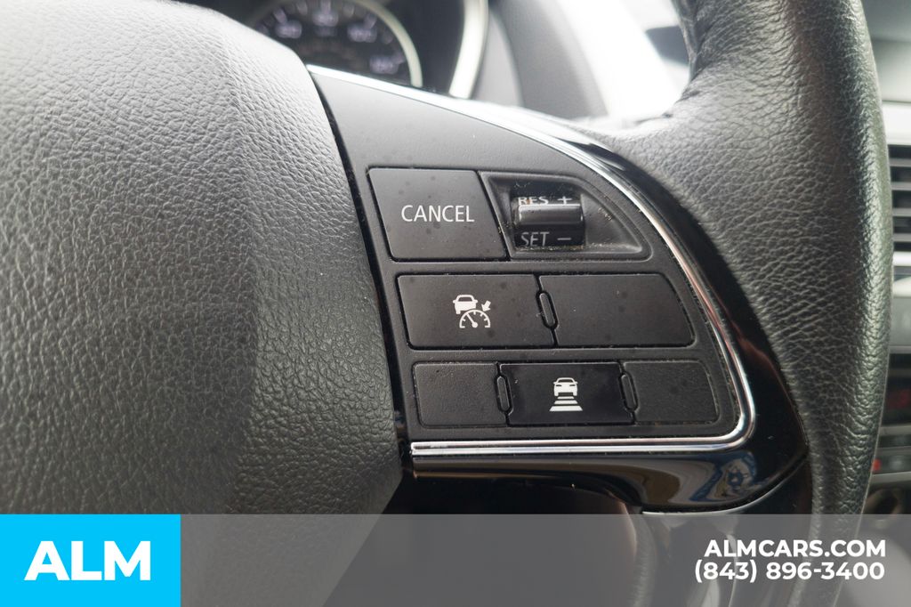 Used 2024 Blue Mitsubishi SE image 29