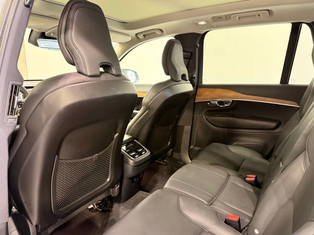 Thumbnail: 2023 Volvo XC90 - 20