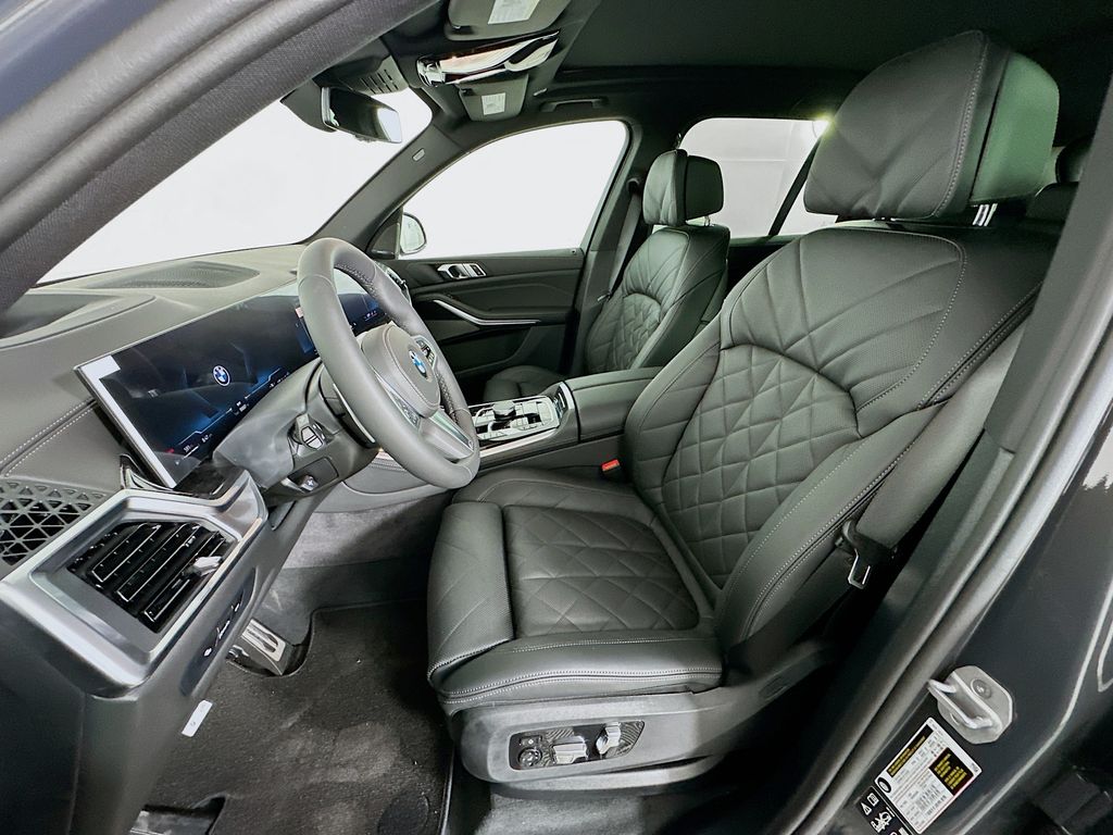 Thumbnail: 2026 BMW X5 - 16