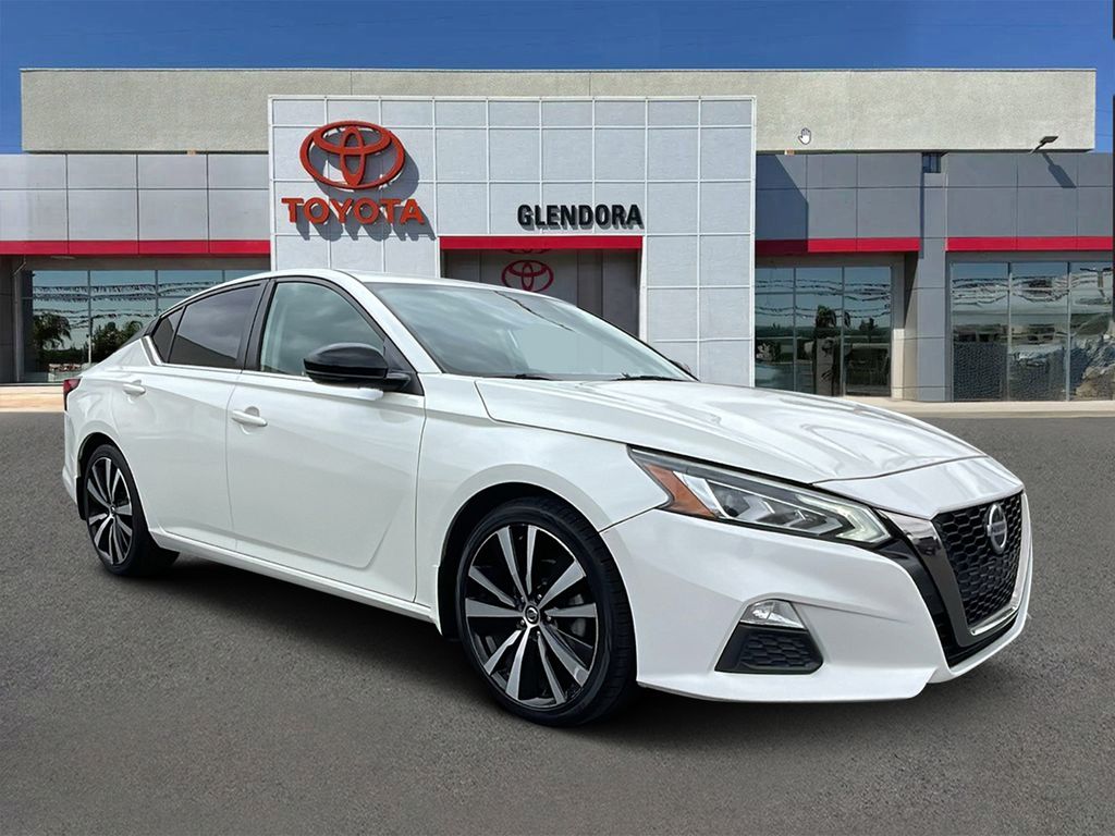 Pearl White Tricoat 2019 Nissan Altima 2.5 SR FWD Sedan Front-Wheel Drive Continuously Variable Transmission