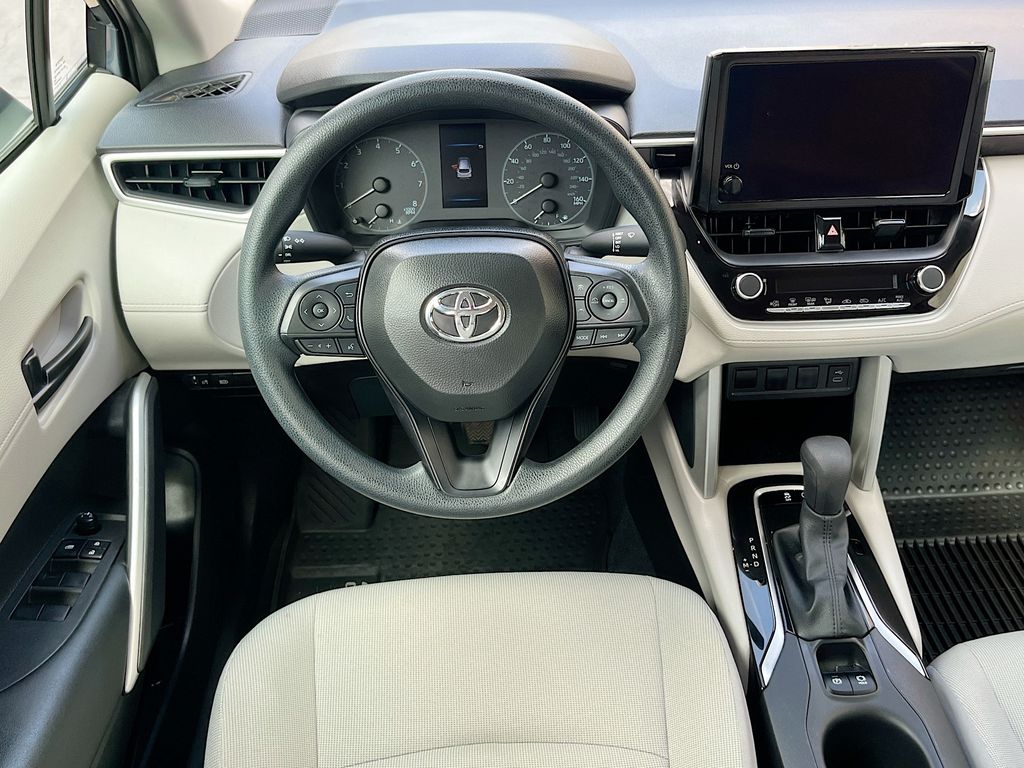 Used 2025 Blue Toyota L image 22