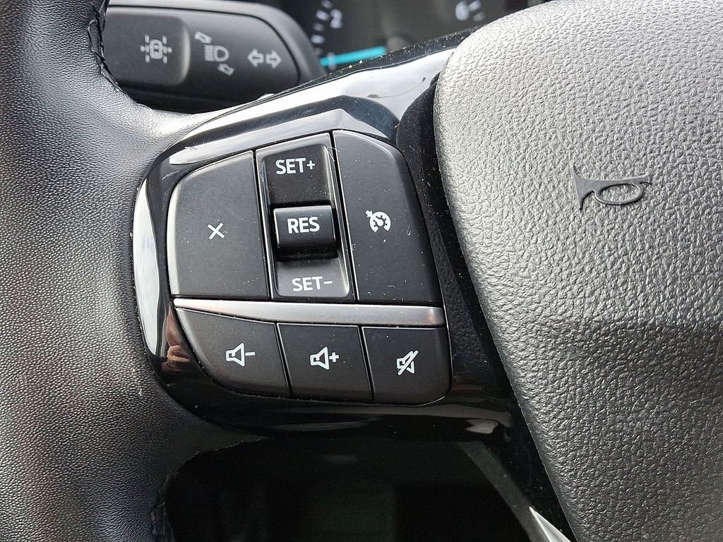 Thumbnail: 2022 Ford Escape - 22