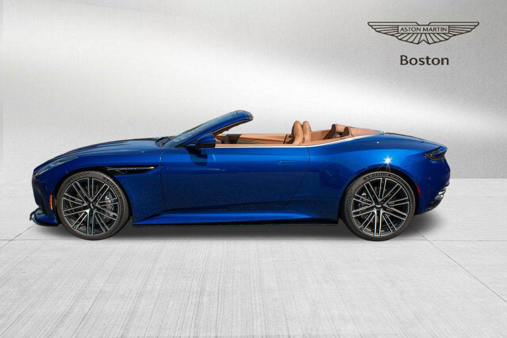 2025 Aston Martin DB12 Base - Photo 9