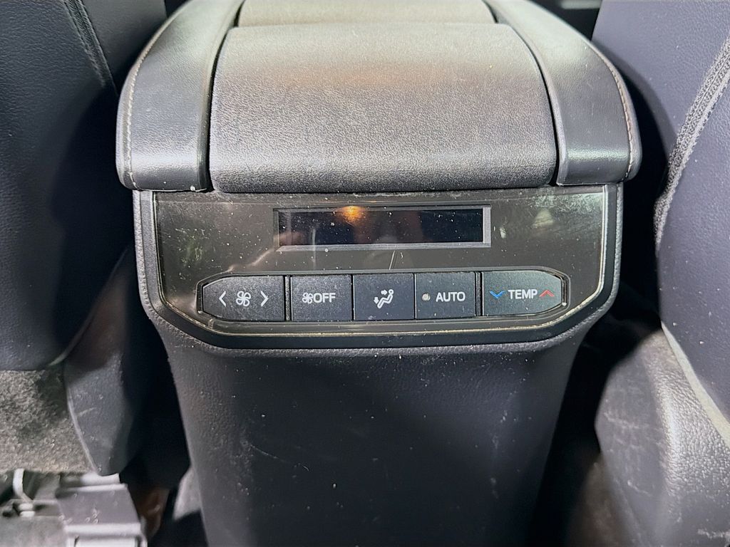 Used 2022 Toyota Highlander SUV