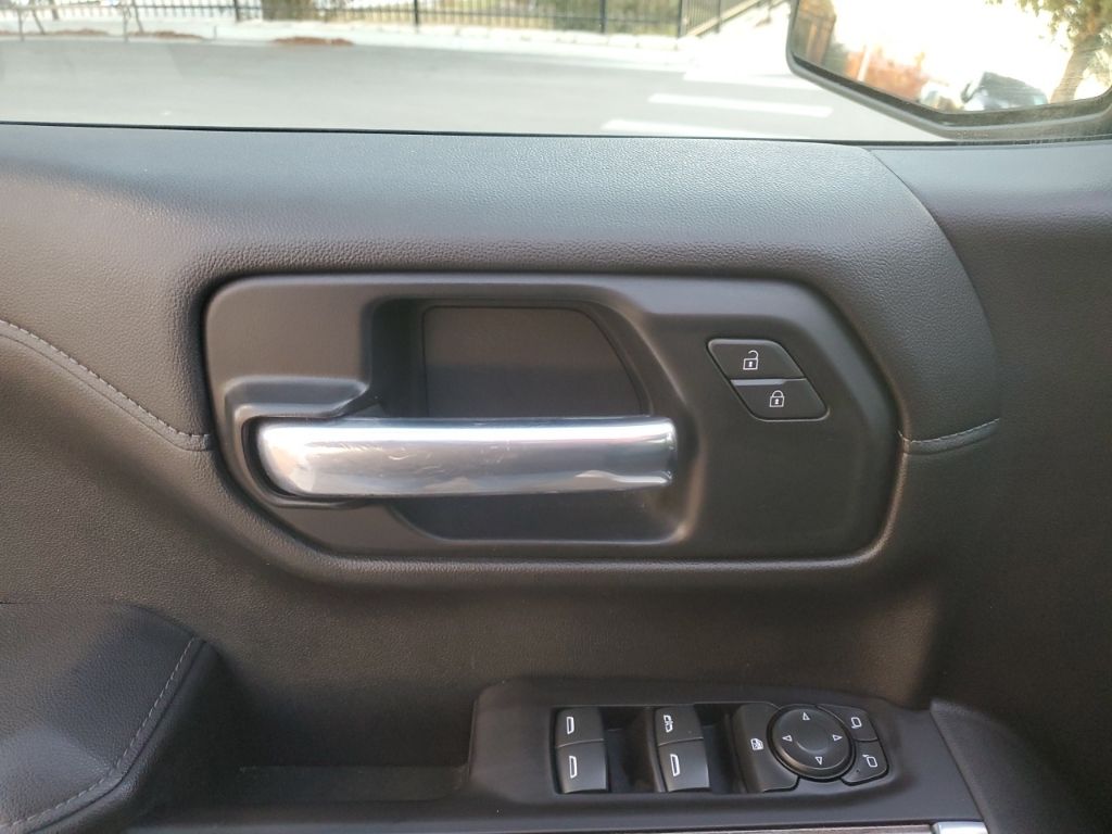 Used Car 2021 Chevrolet Silverado 1500  Lt Trail Boss For Sale Under $40,000 In Austin, Texas