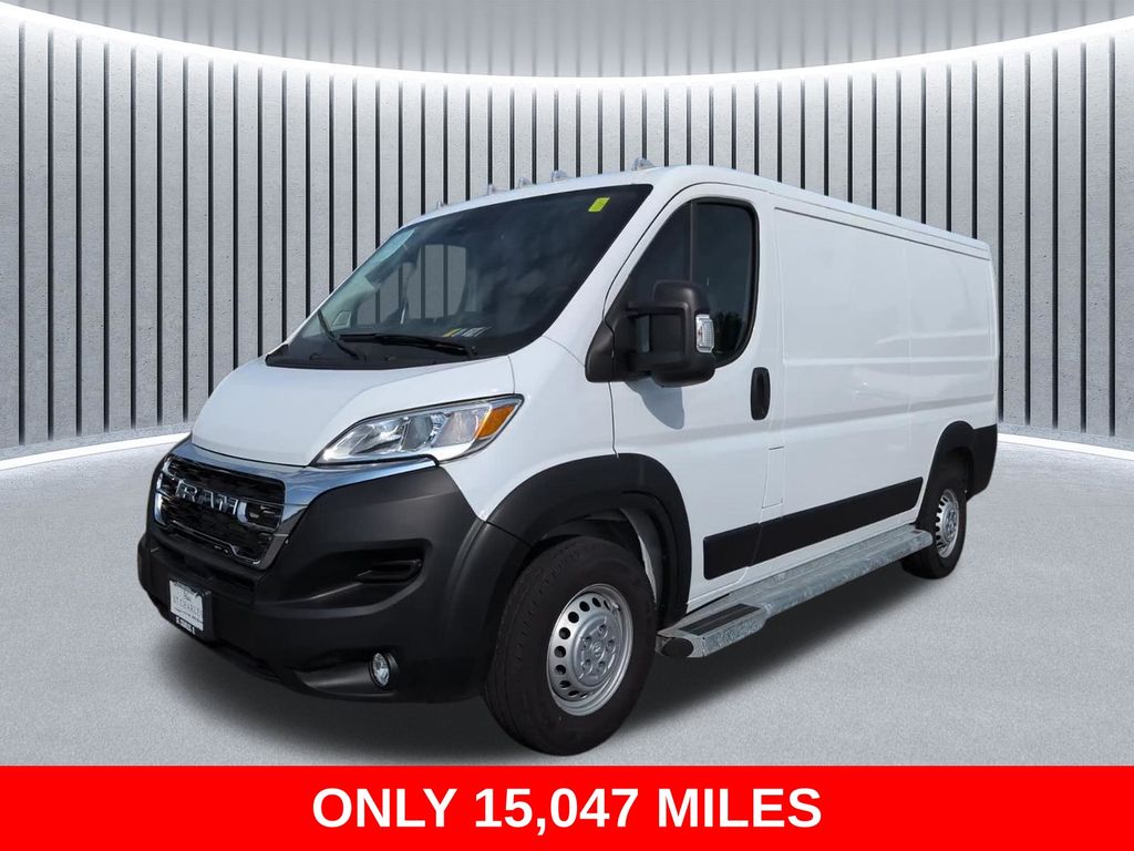  2025 RAM ProMaster 2500 Tradesman 136 Low Roof Cargo Van FWD   