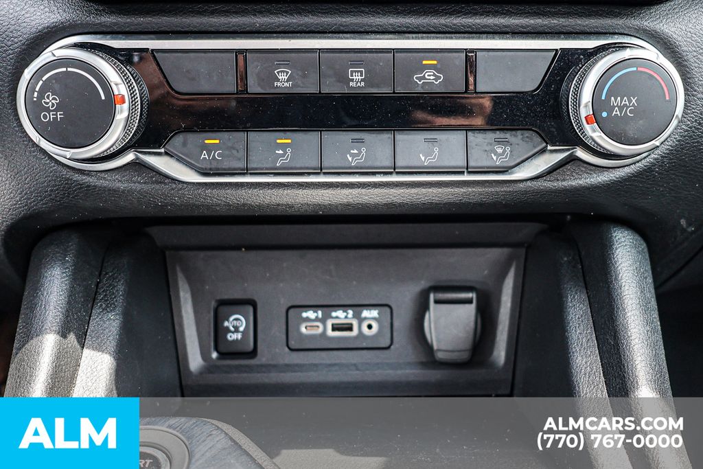 Used 2024 Gray Nissan SV image 38