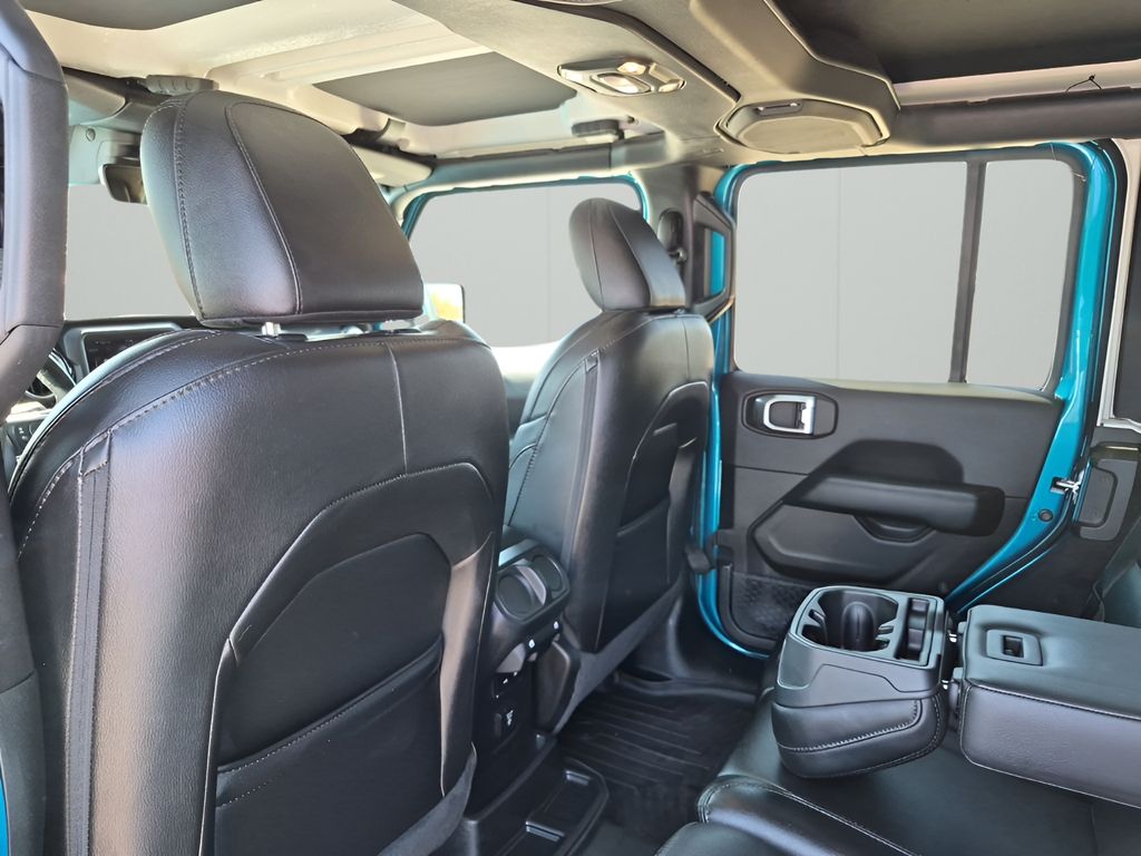 Used Car 2020 Jeep Wrangler  Unlimited Sahara For Sale Under $25,000 In Austin, Texas