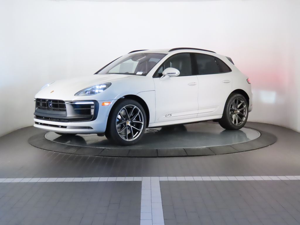 Thumbnail: 2025 Porsche Macan - 1