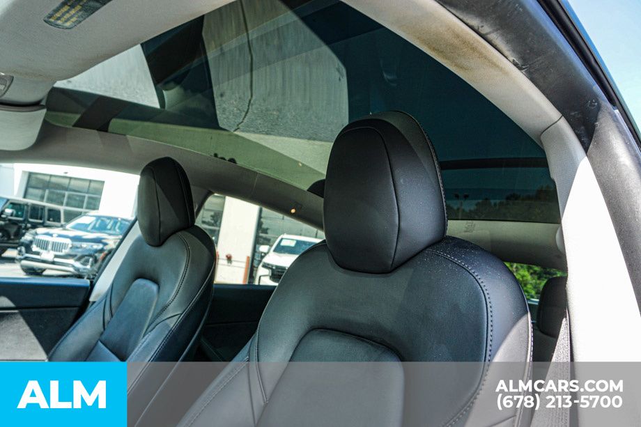 Used 2020 Blue Tesla Long Range image 17
