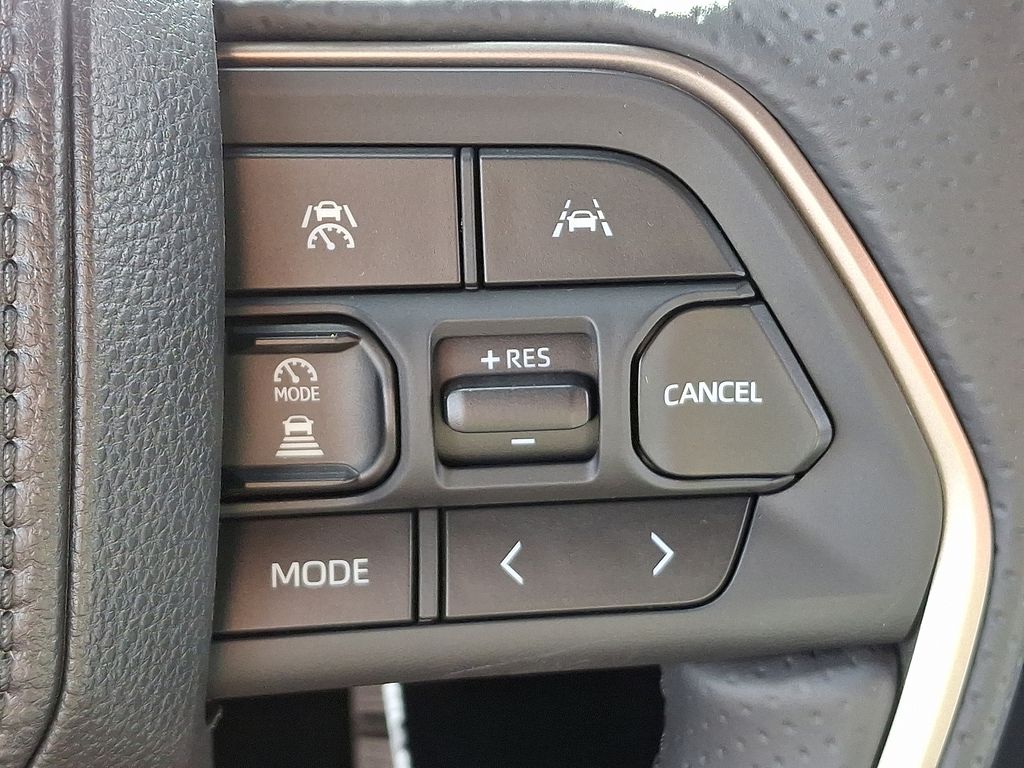 Thumbnail: 2025 Toyota 4Runner - 22