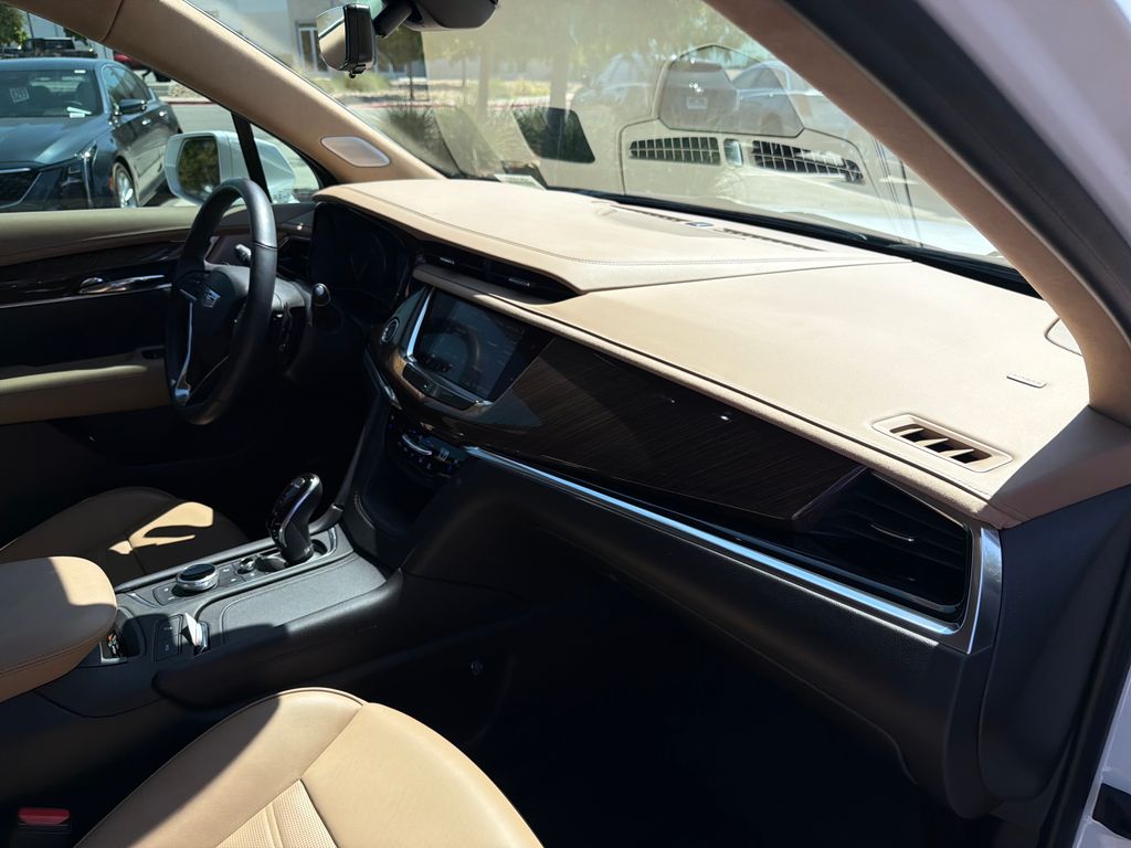 Used 2020 White Cadillac Premium Luxury image 40
