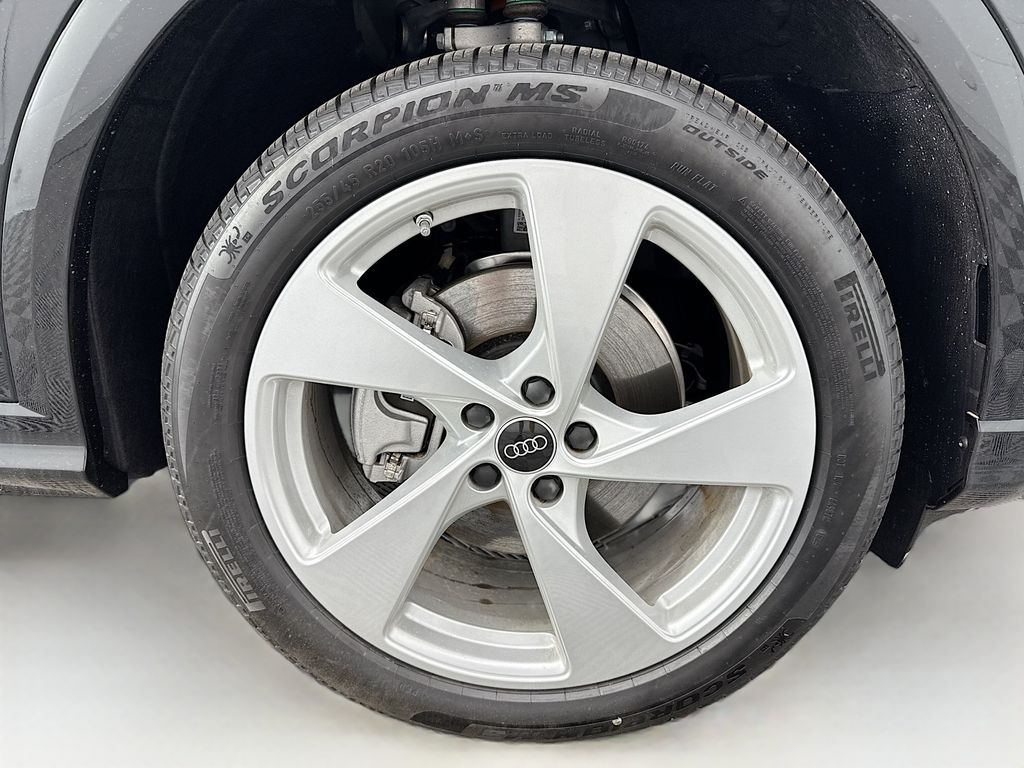 Thumbnail: 2025 Audi Q5 - 32