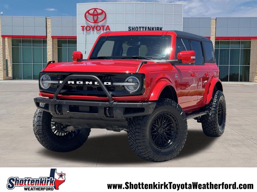 2023 Ford Bronco Outer Banks 4x4's photo