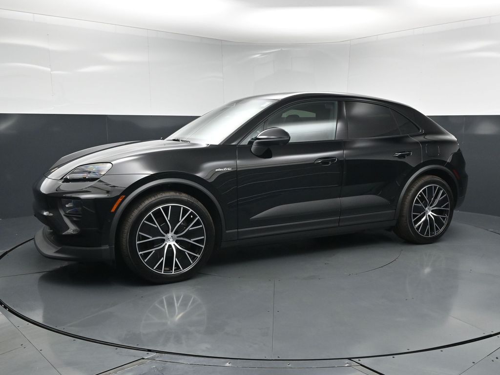 Black 2026 Porsche Macan AWD SUV / Crossover All-Wheel Drive Automatic