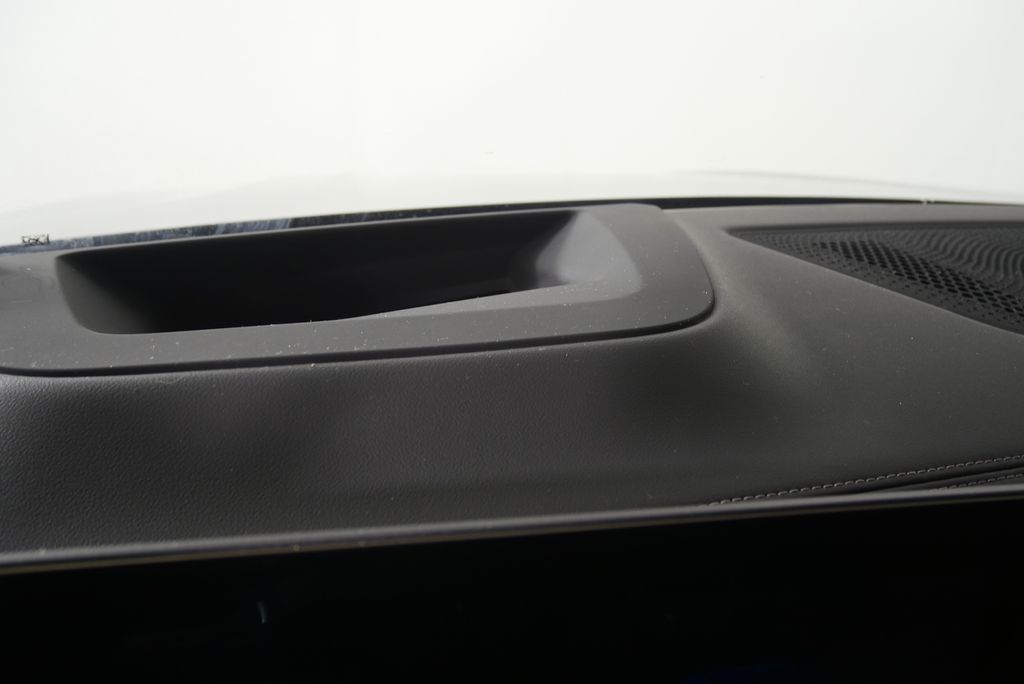 Thumbnail: 2024 BMW X7 - 24