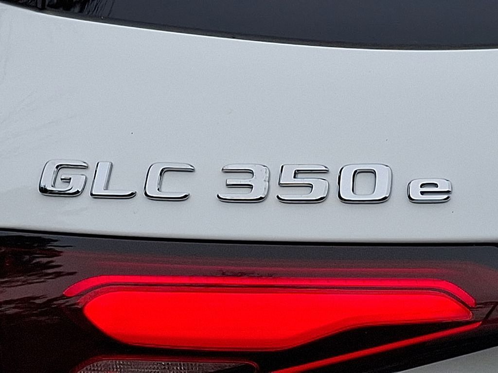Thumbnail: 2025 Mercedes-Benz GLC - 25