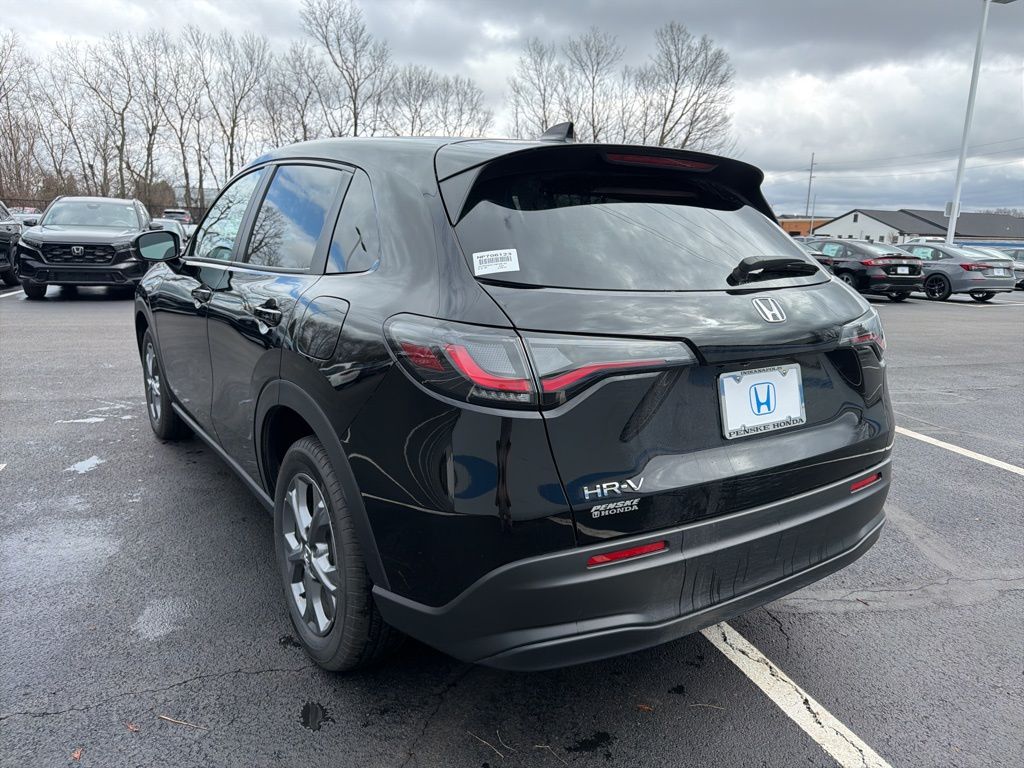 Thumbnail: 2026 Honda HR-V - 3