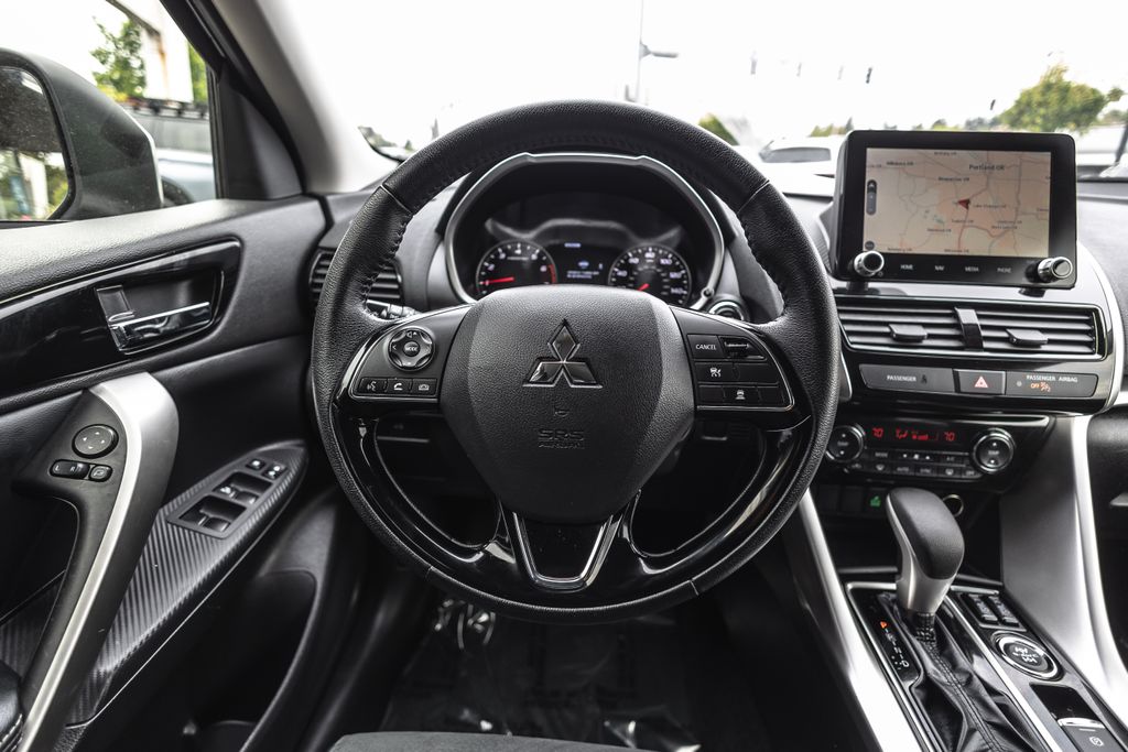 2025 Mitsubishi Eclipse Cross SE thumbnail 26