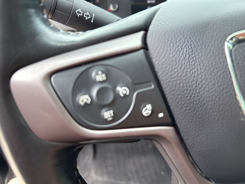 Used Car 2022 Gmc Canyon  At4 W/leather For Sale Under $35,000 In Austin, Texas