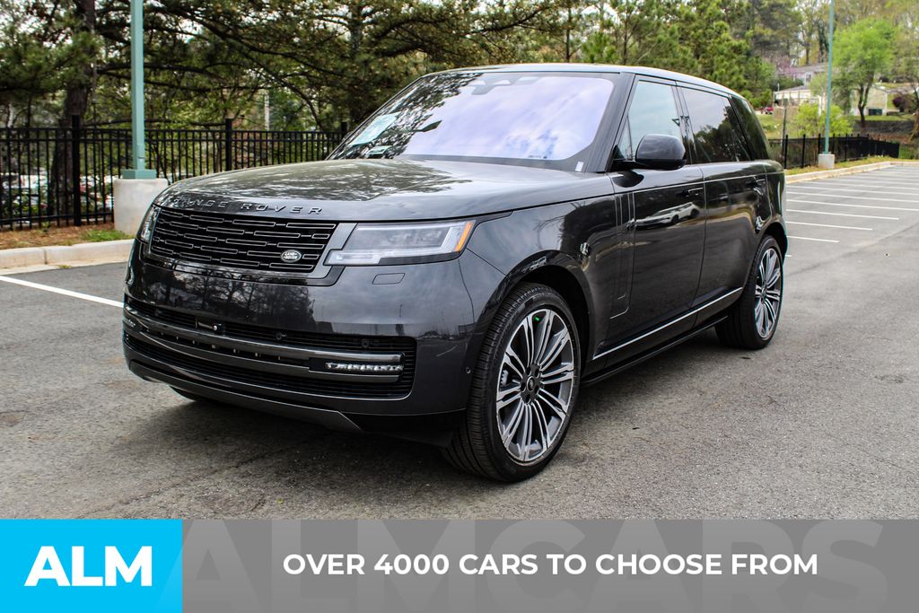 Used 2023 Gray Land Rover SE image 3