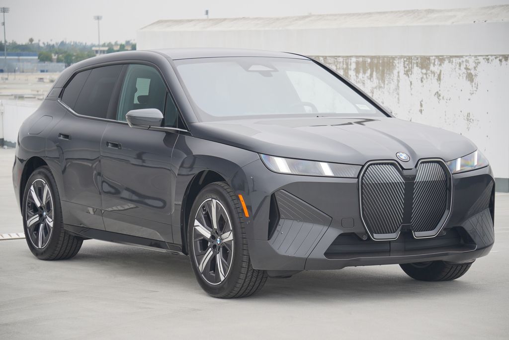 Thumbnail: 2026 BMW iX - 3