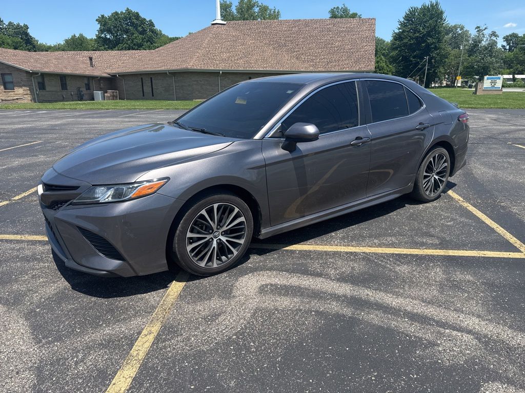 Predawn Gray Mica 2018 Toyota Camry SE Sedan Front-Wheel Drive 8-Speed Automatic