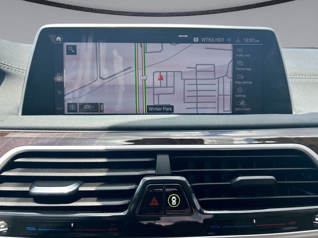 Thumbnail: 2022 BMW 7 Series - 22